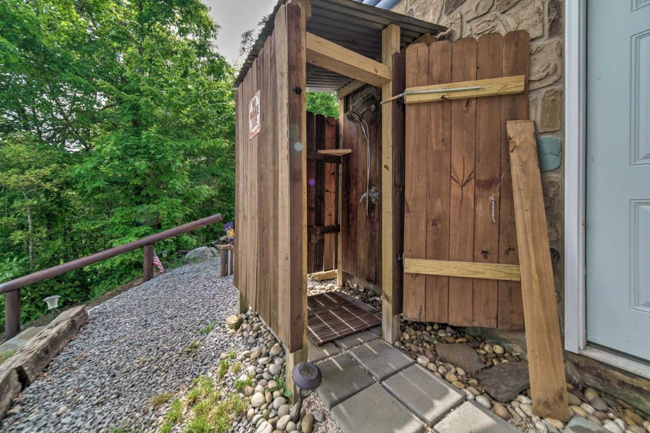 Sevierville Lake House With Deck And Foosball Table! Exterior photo